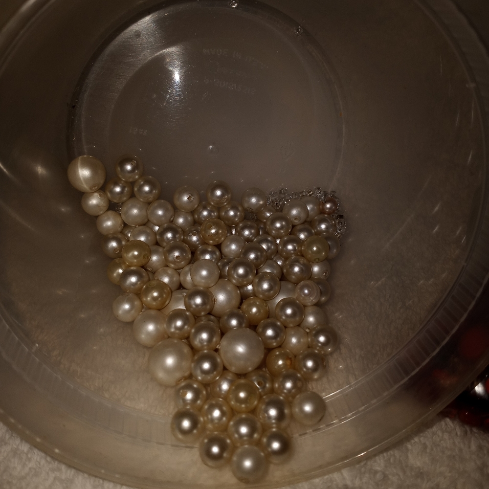 Assorted Beads - Picture 2 of 7
